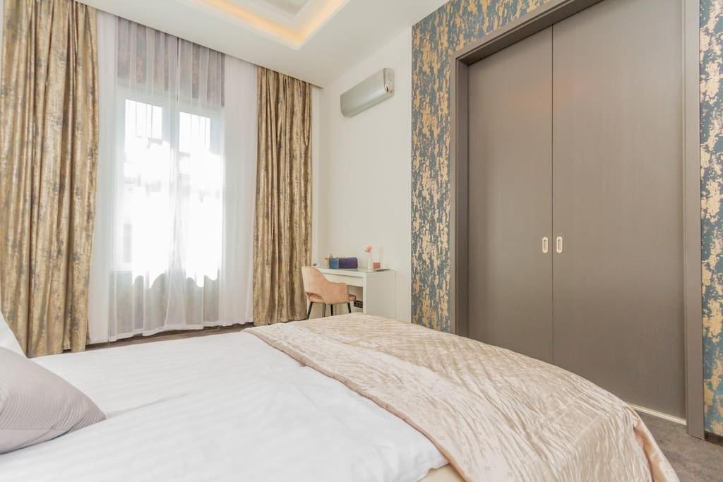 The Opulent Oasis By Newave Apartamento